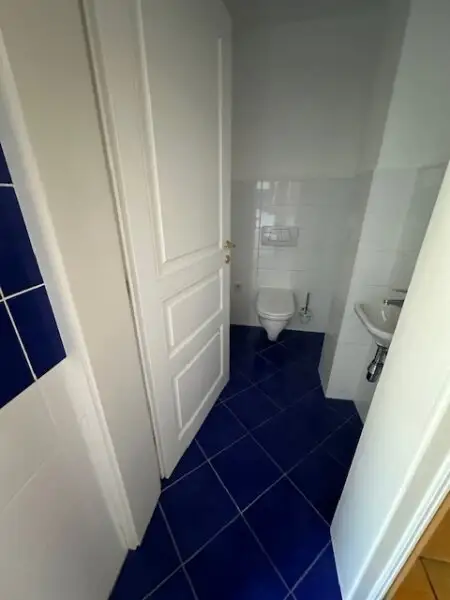 Perfekter Mix aus Wohn- und Arbeitsatmosphäre - 5 Zimmer - 183 m²