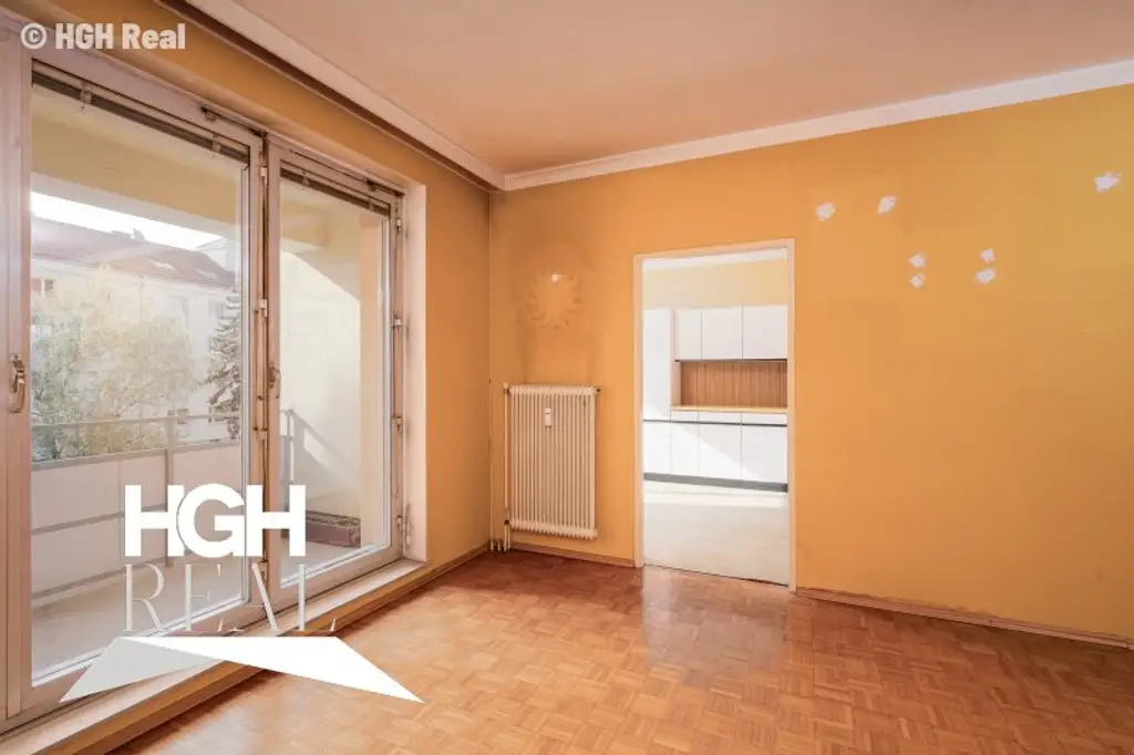 1220 Wien Helle 2-Zimmer Wohnung mit hofseitiger Loggia im 2. Liftstock Nähe U1 mit Potenzial für 3 Zimmer