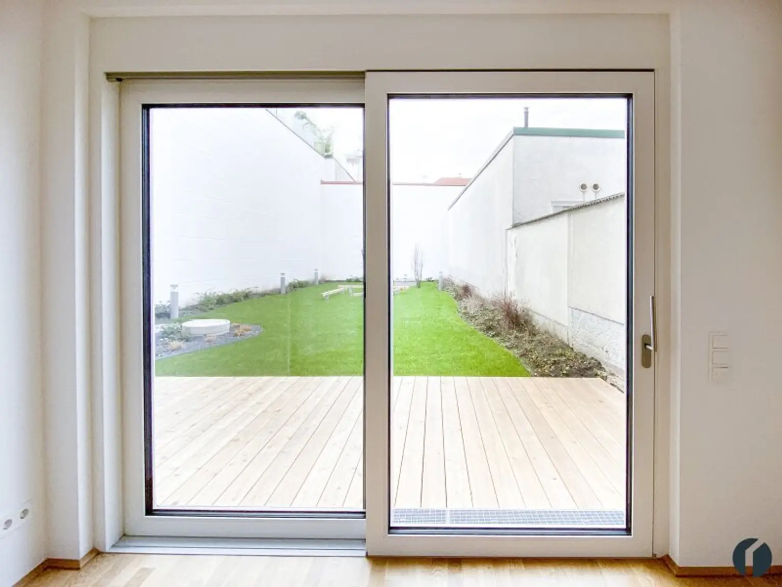 Klimatisierte 2-Zimmer-Wohnung mit Terrasse und Gemeinschaftsgarten im Herzen von Tulln