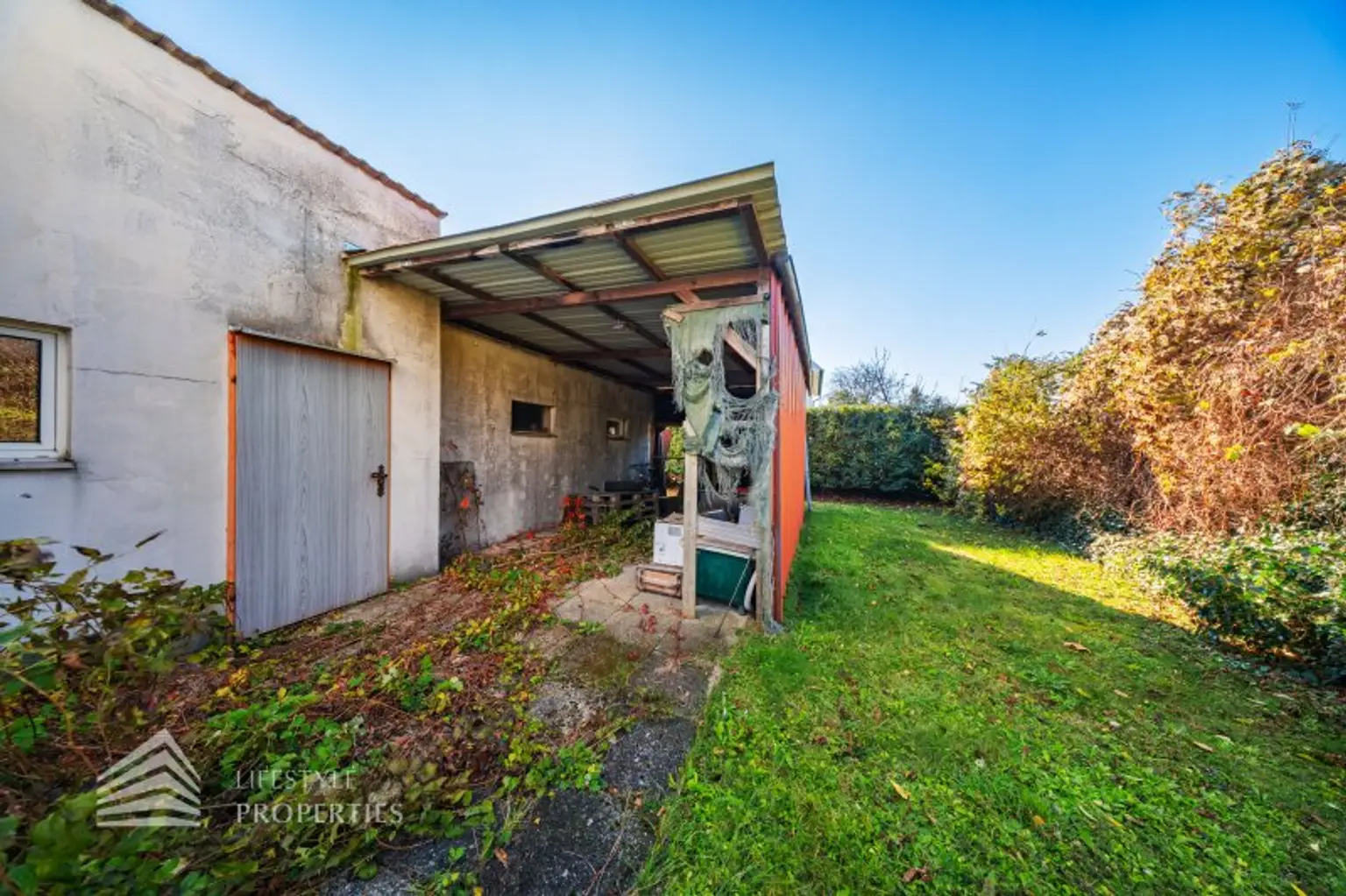 Großzügiges Familienrefugium in absoluter Ruhelage – charmantes Wohnhaus auf 1.000 m² Traumgrundstück in 1220 Wien