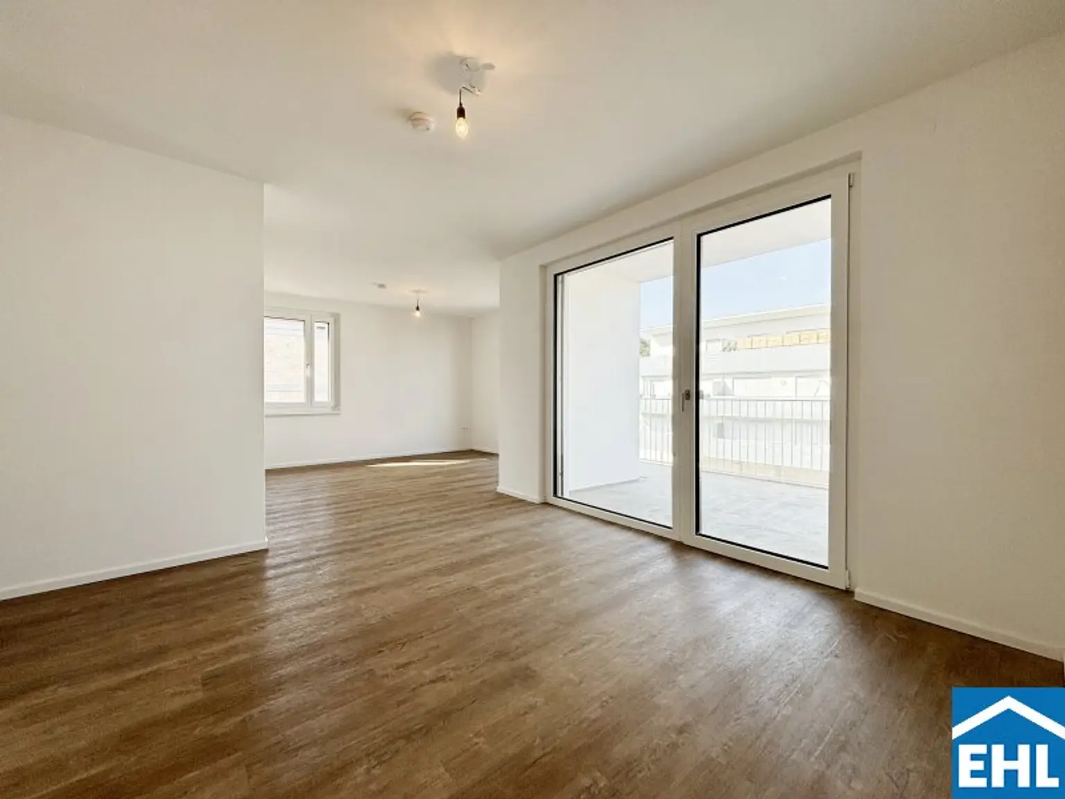 Wohnzimmer 1.2