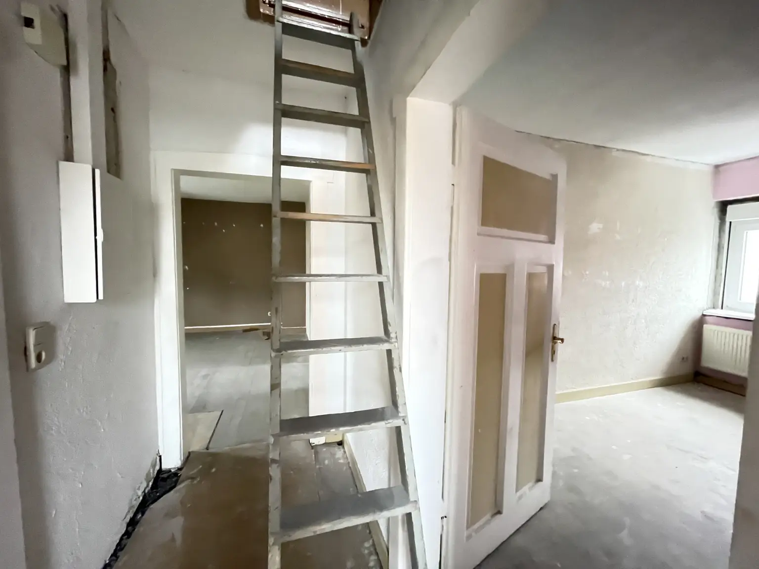 Einfamilienhaus in St. Wendel:
        Alles in Ihrer Nähe ...!