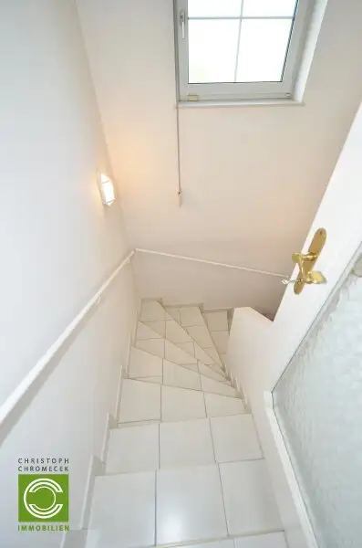 CHRISTOPH CHROMECEK IMMOBILIEN - PERCHTOLDSDORF - Erstklassiger Bungalow auf ruhigem Eckgrundstück!