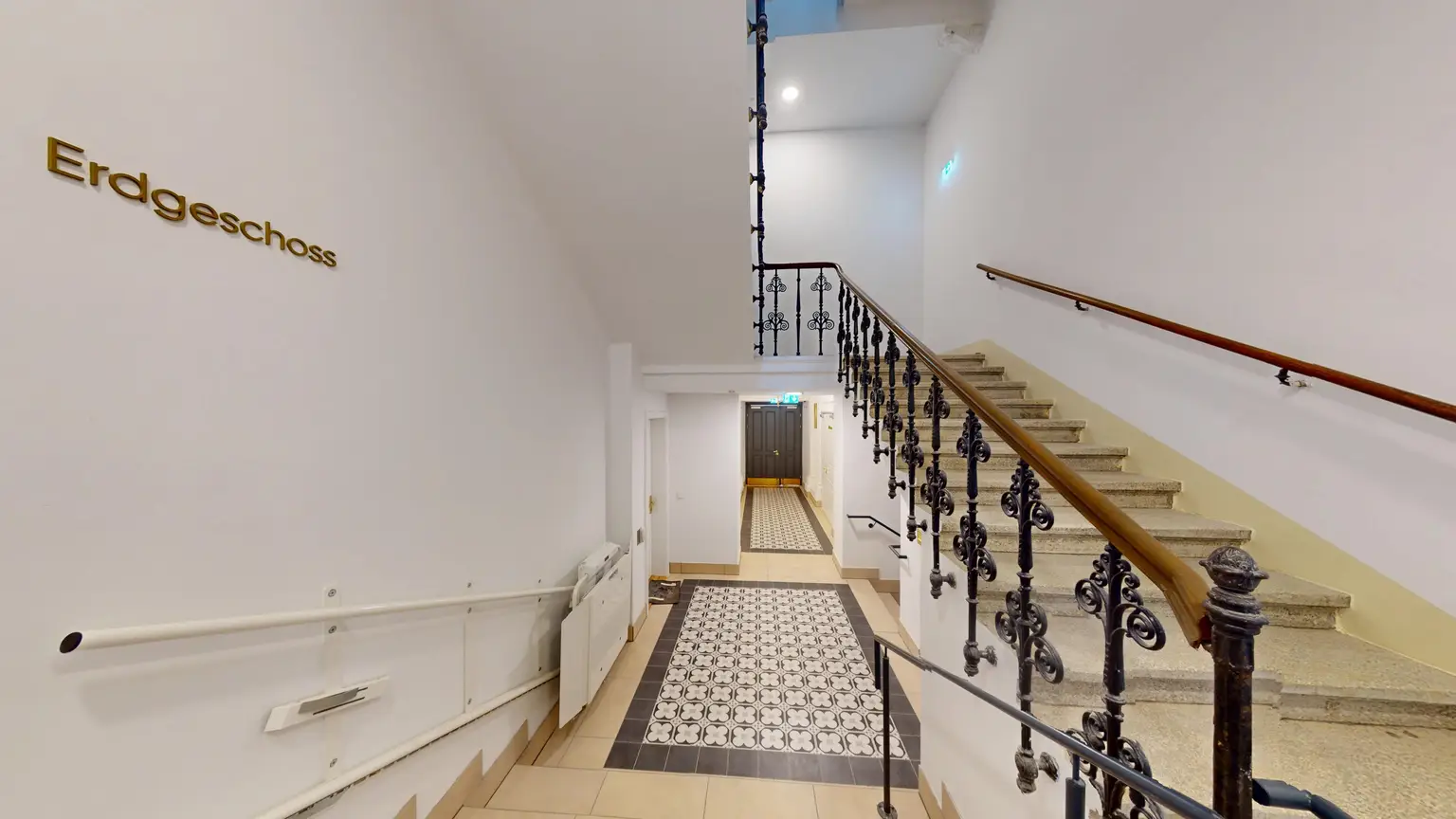 Loft-Charakter mit Glasgalerie