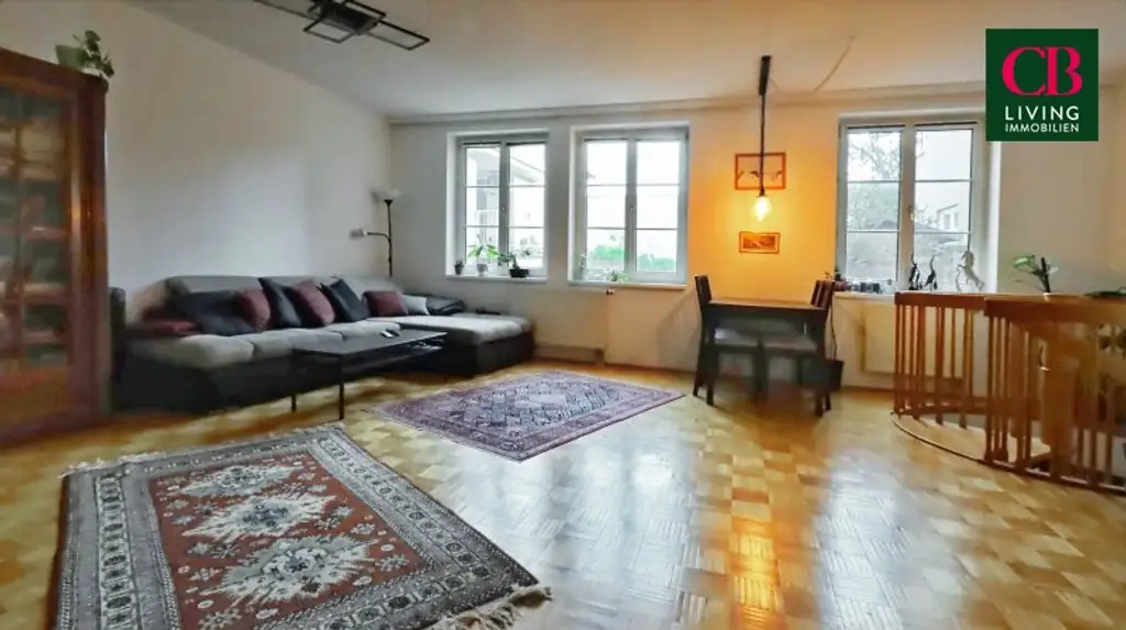 Großzügige 3- Zimmerwohnung in zentraler Grünruhelage!