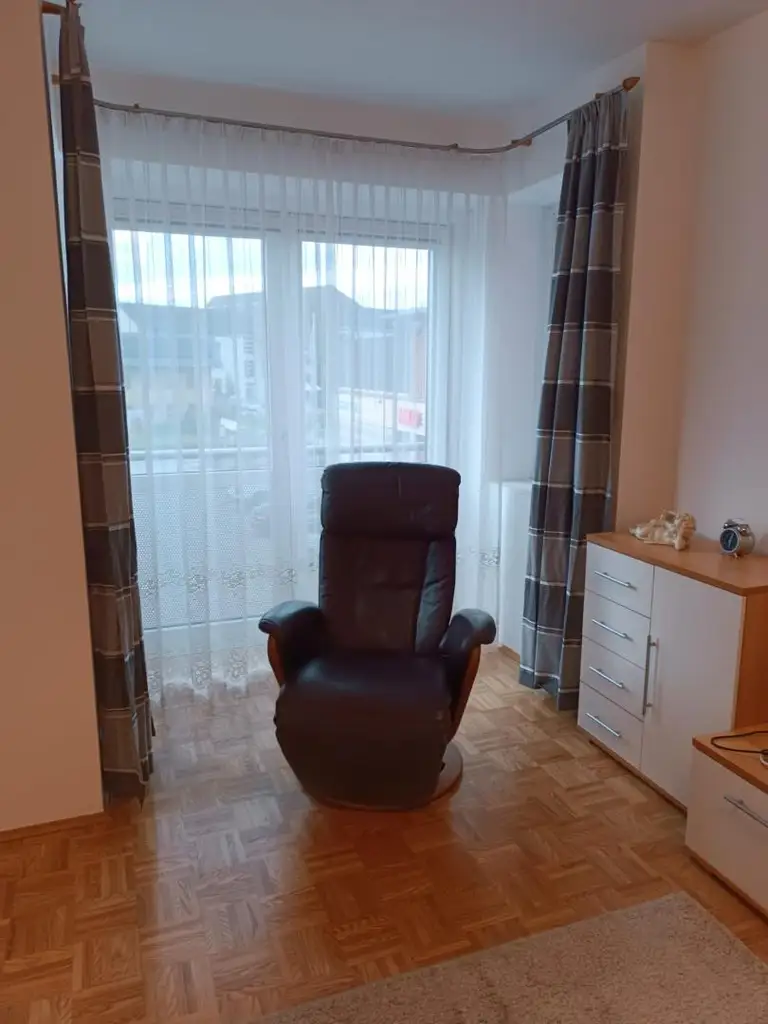 Moderne Eigentumswohnung ausgezeichneter Lage – ideal für alle, die zentral wohnen und höchsten Komfort genießen möchten.