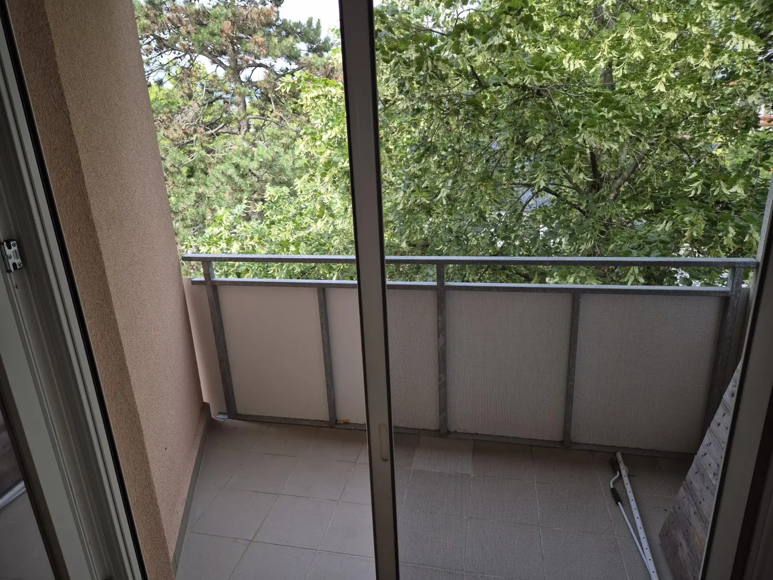 TOP GEPFLEGTE 3 ZIMMER WOHNUNG MIT LOGGIA