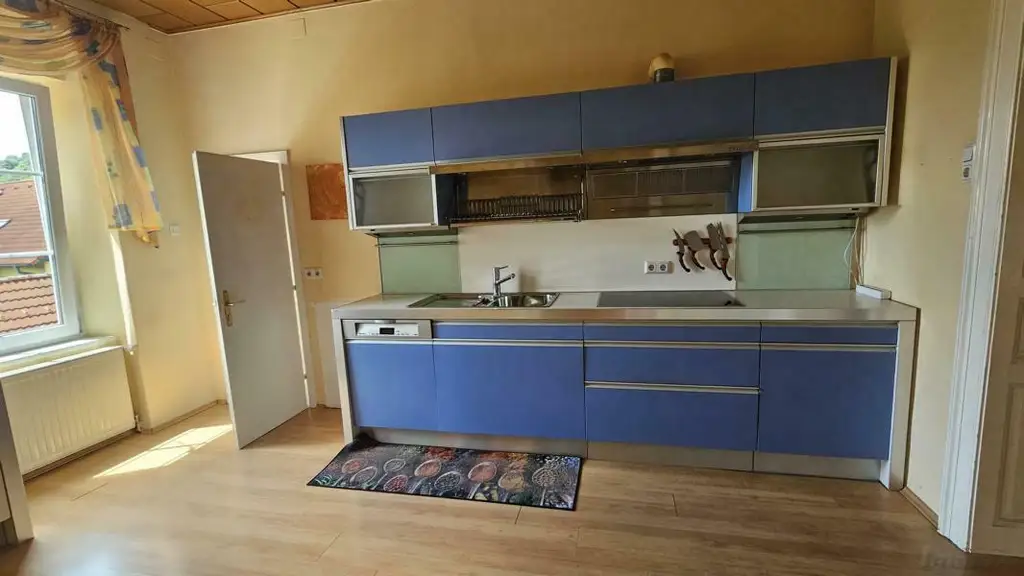 **Villa mit Türmchen in bester Lage  ** 2 Wohneinheiten ** parkähnlicher Garten **2 Parzellen **