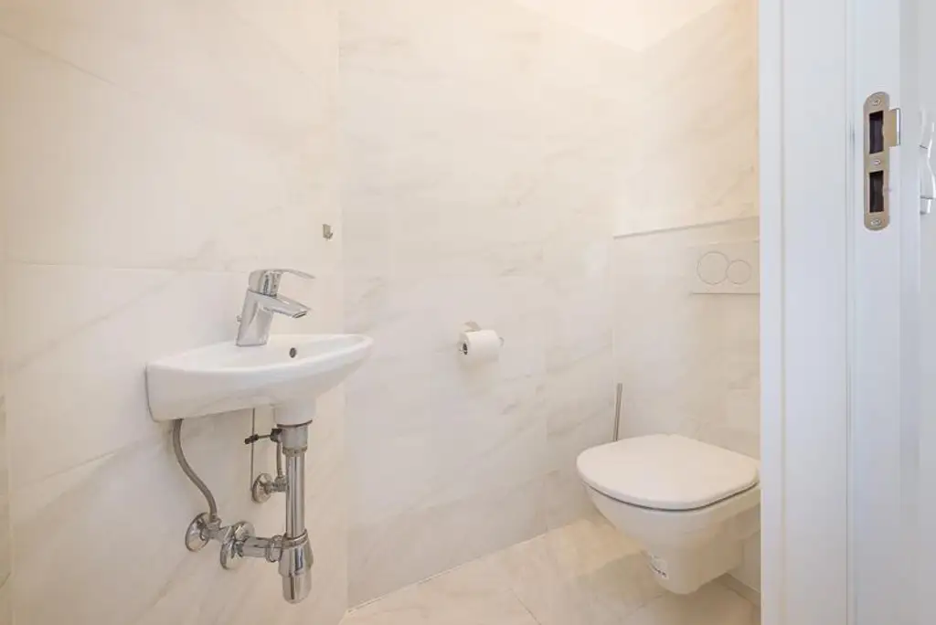 Stilvolle, neu renovierte 3-Zimmer-Wohnung in 1220 Wien