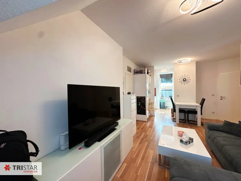 NEU I Charmante 3 Zimmer Wohnung mit 2 Balkonen in Top Lage von Himberg