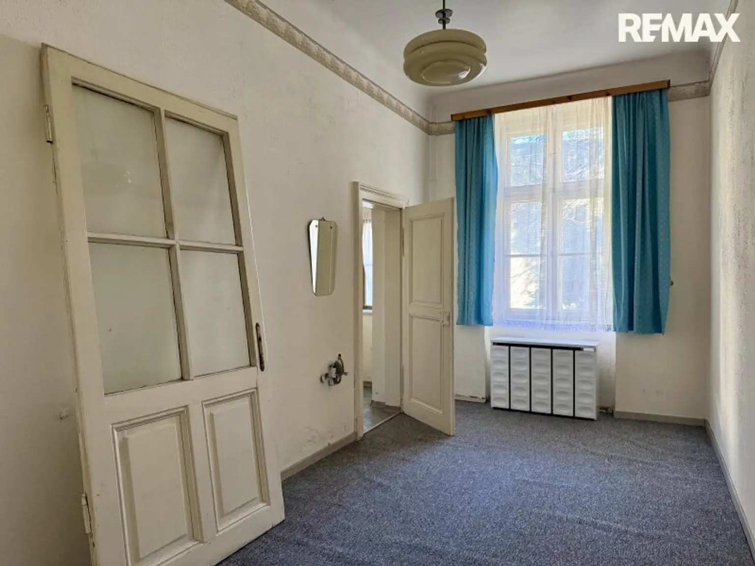 Zeitwandel - Mehrparteienhaus mit Entwicklungspotenzial in Wiener Neustadt!