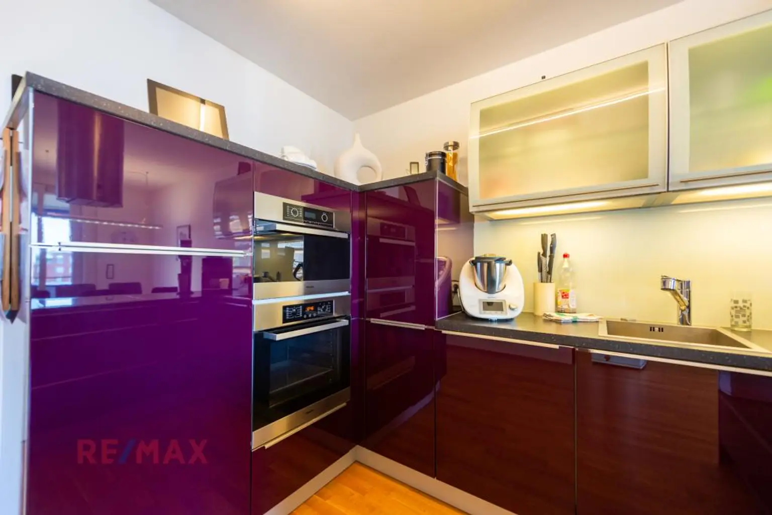 Seeblick-Investment: Exklusive Wohnung in erstklassiger Lage - Kauf mit Wohnrecht