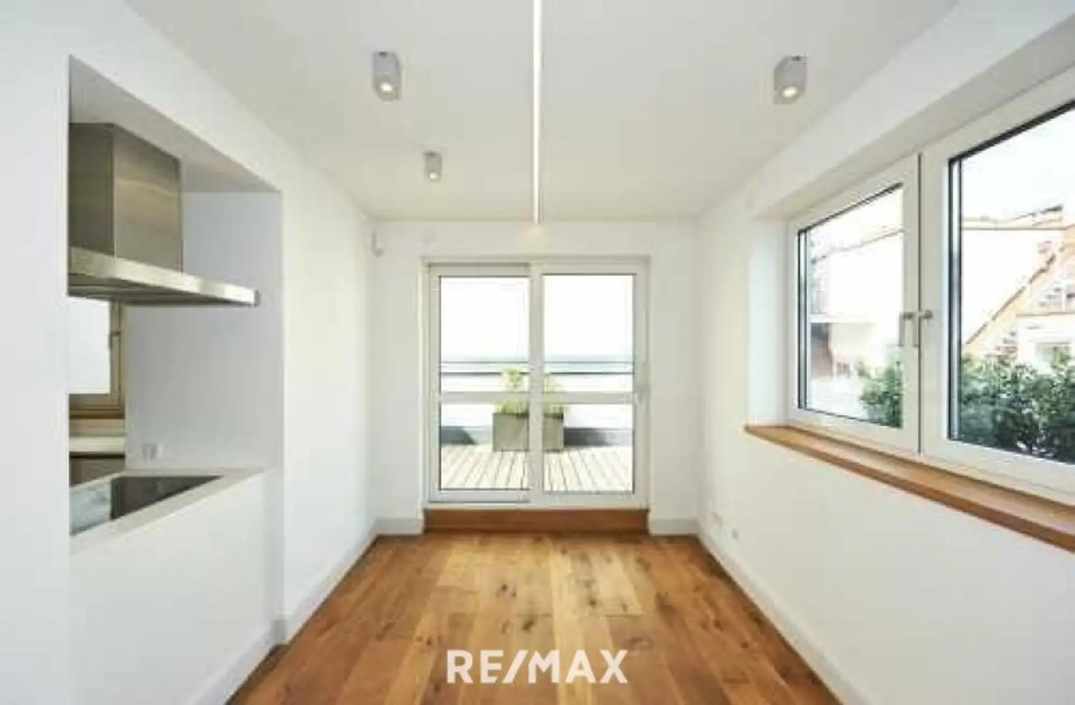 Blick zur Küchenterrasse