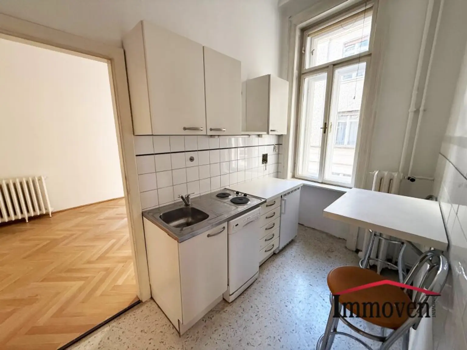 EXKLUSIVE LAGE:  Altbaubüro in der Weihburggasse!