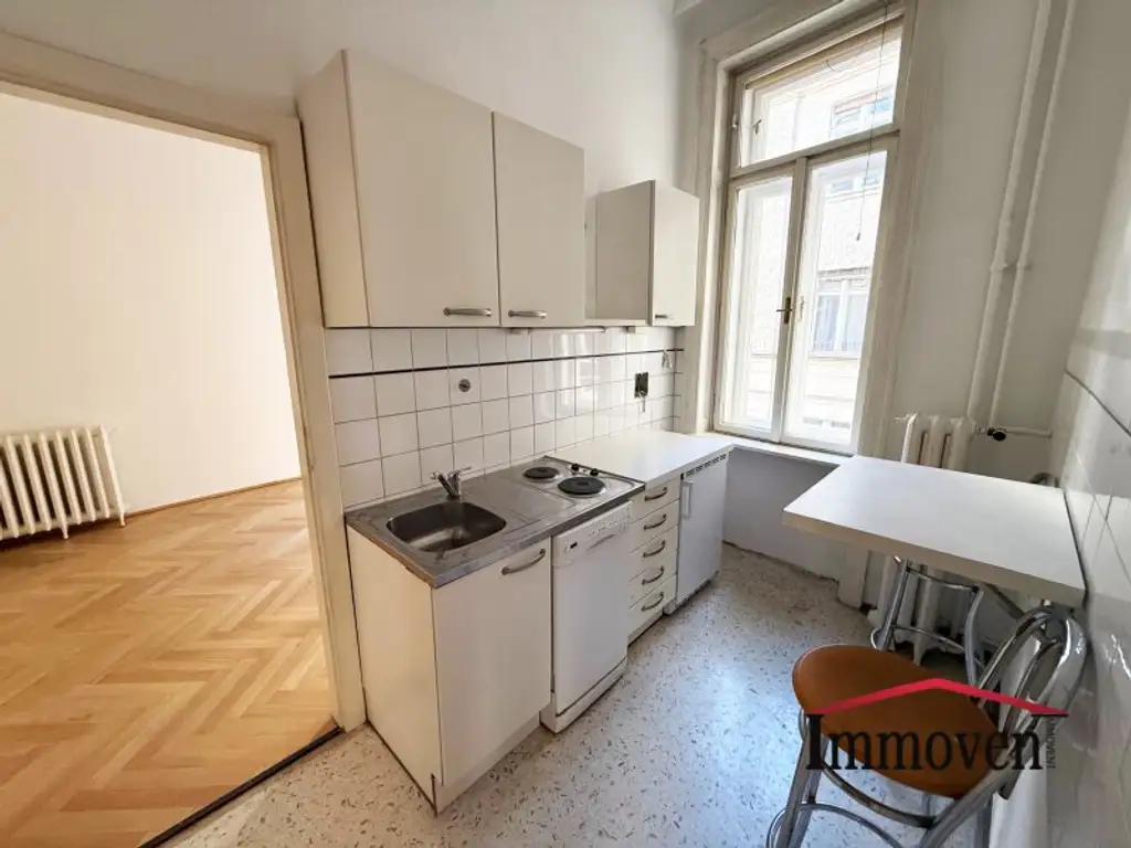 EXKLUSIVE LAGE:  Altbaubüro in der Weihburggasse!