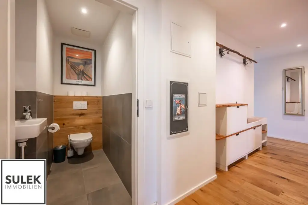 Gut geschnittene, modernisierte 4 Zimmer Wohnung mit Fernblick beim Schweizergarten - ab sofort beziehbar! (nicht WG-geeignet)