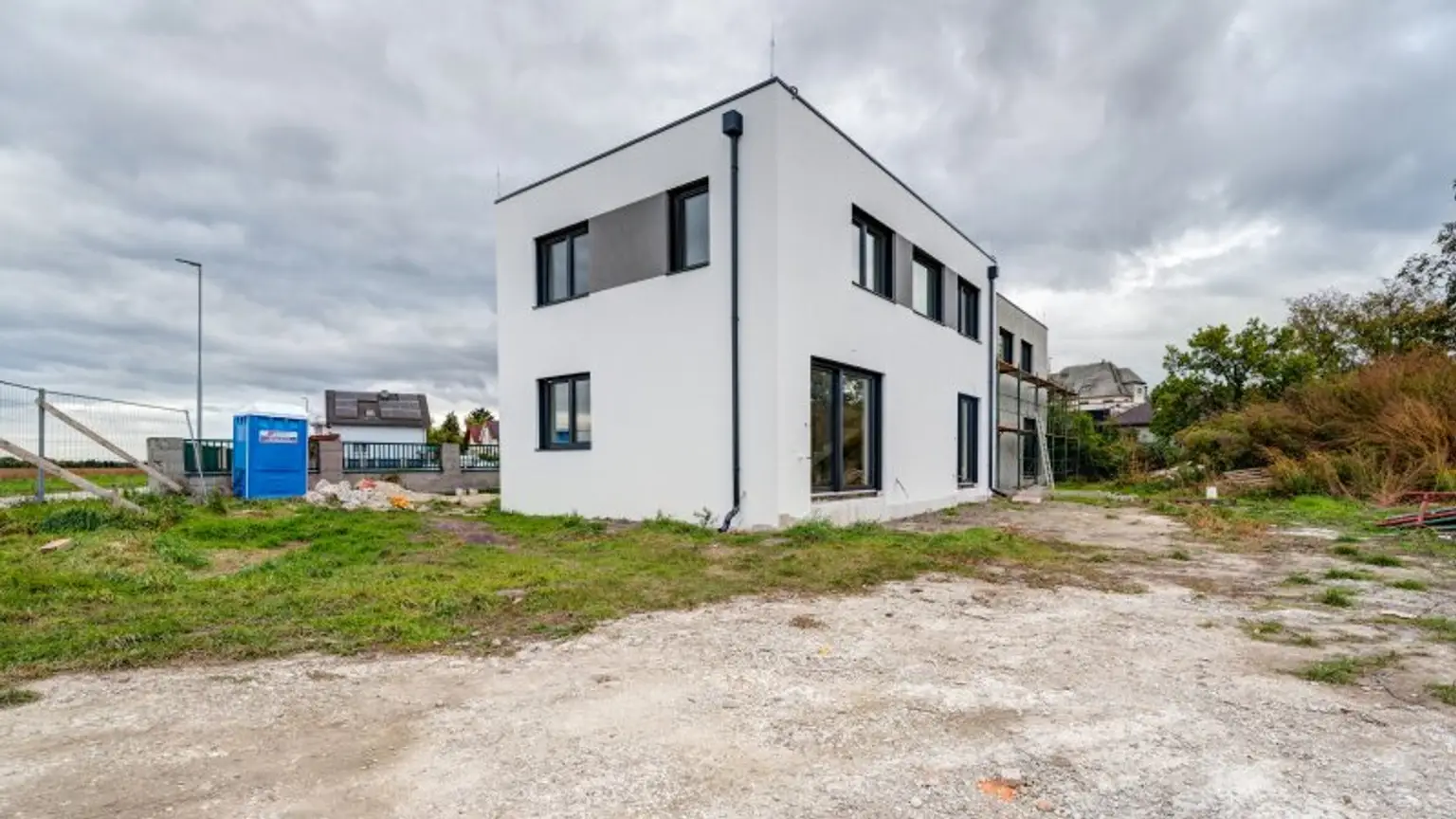 JETZT SCHLÜSSELFERTIG ! Moderne Doppelhaushälfte in Lassee - Perfektes Zuhause zum Erstbezug für die ganze Familie!
