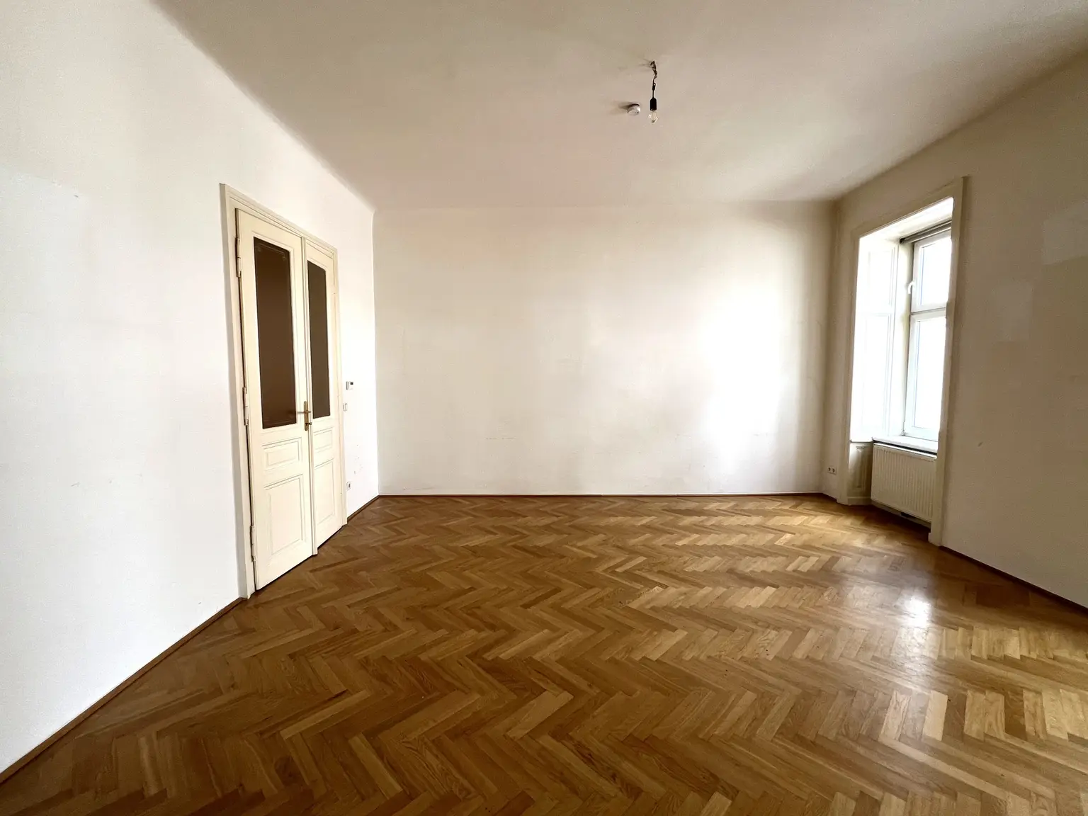 Schöne 2-Zimmerwohnung nahe Volkstheater