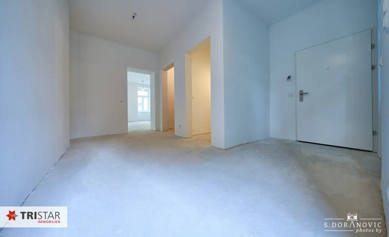 NEU! ++ ca. 146 m² + BALKON ++ 5-6 ZIMMER ++ TOP-SANIERTE ALTBAUWOHNUNG IN 1180 WIEN ++ NÄHE AKH & U6 ++ EIGENTUM ++ ERSTBEZUG NACH SANIERUNG ++