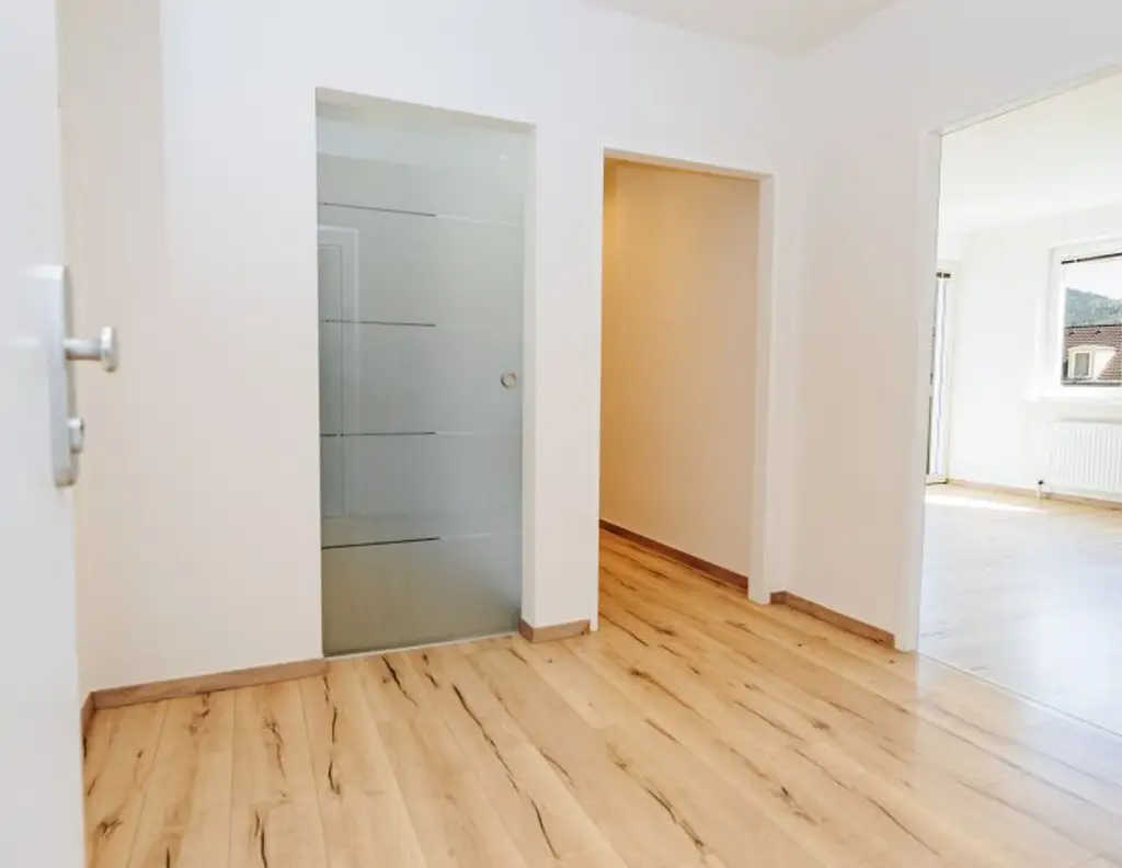 PROVISIONSFREI I LIFT I 3 ZIMMER I BAD MIT WANNE I SONNIG & HELL I LOGGIA I INNENHOFLAGE I PROJEKT WOHNEN I