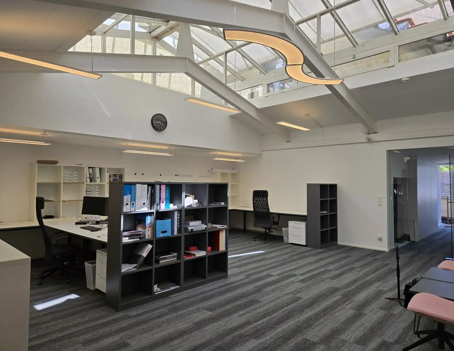 Neu sanierte Büro- / Praxisräume sehr zentral gelegen