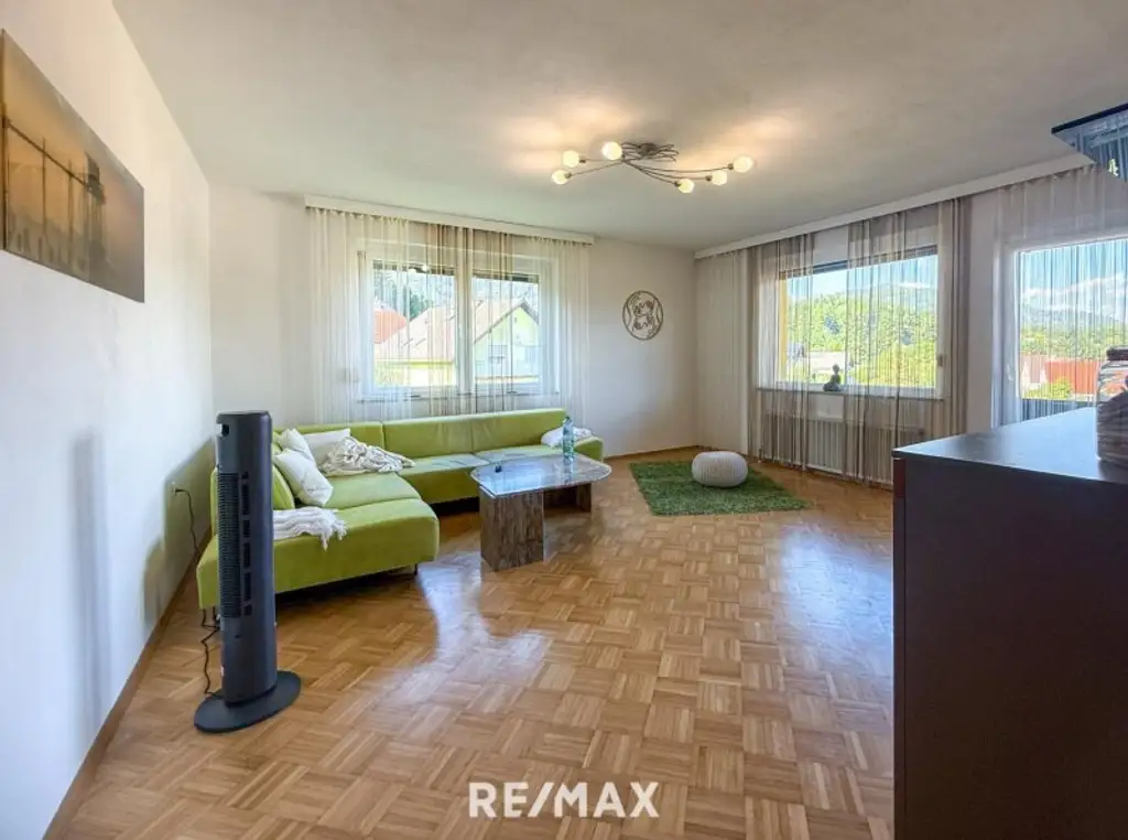 *** Gemeinschaftsprojekt oder Investment? Zwei Häuser, sechs Stellplätze, großes Grundstück in Toplage! ***