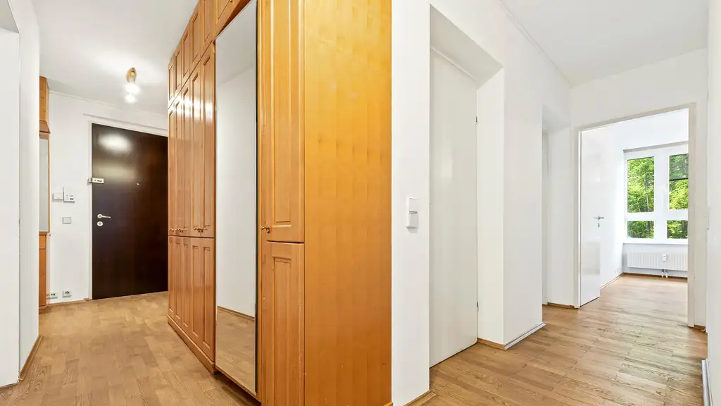 Moderne 4-Zimmer-Wohnung mit Grünblick & 2 Balkonen in Top Lage im 7. Bezirk!