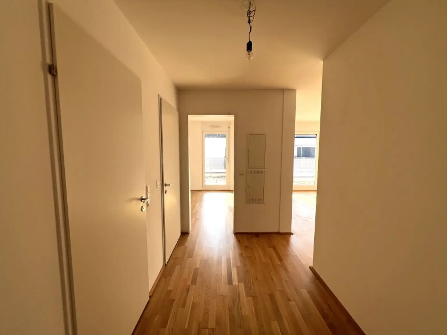 Attraktive 3-Zimmerwohnung mit Kühldecke und Terrasse
