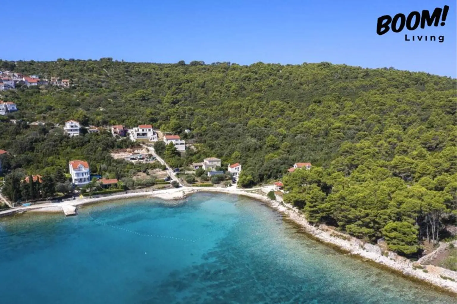 Mediterraner Traum trifft moderne Urbanität - Stillvolle Design Villa im Herzen der Insel Iz