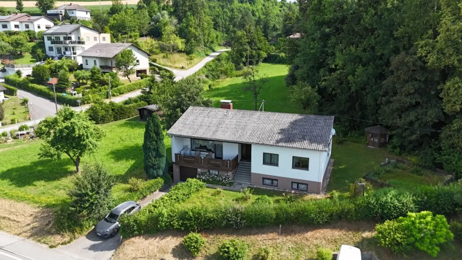 Charmantes Einfamilienhaus mit großem Grundstück in Freudenstein, Feldkirchen an der Donau
