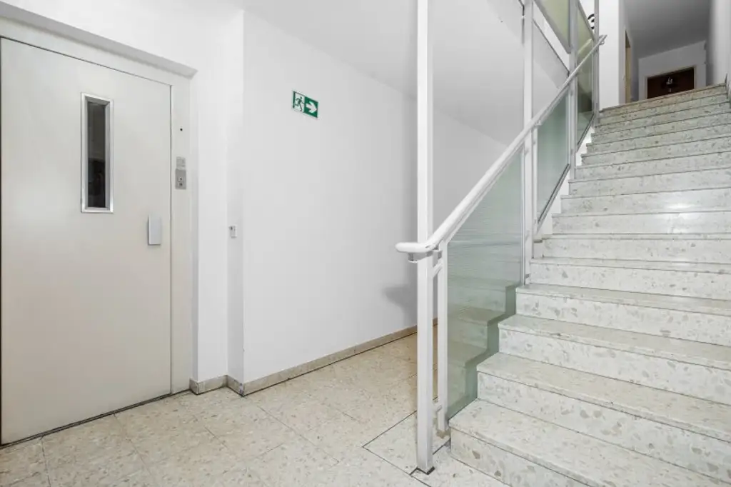 Helle 2-Zimmerwohnung in 1110 Wien, mit kleiner Loggia und perfekter Öffi Anbindung!