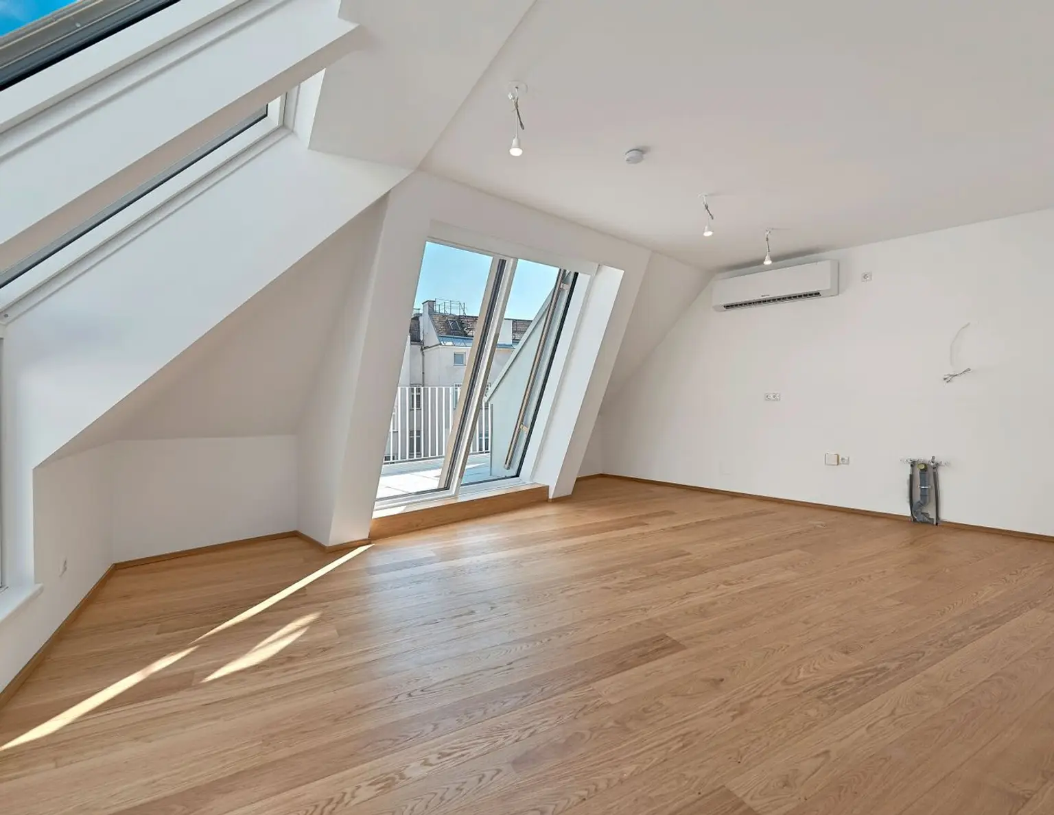 THE TEMPTATION - Vorsorgewohnung - Dachgeschosstraum - 2 Zimmer mit großzügiger Freifläche und Rundumblick