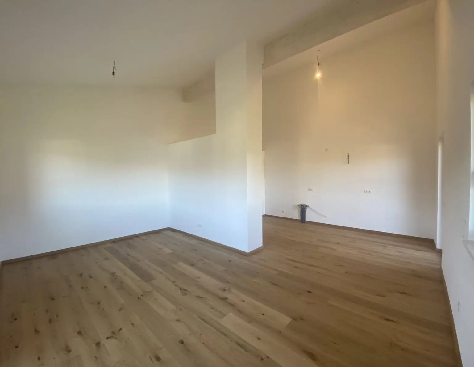 BEZUGSFERTIG! 3-ZIMMER-BALKON-WOHNUNG MIT GEBIRGSBLICK
