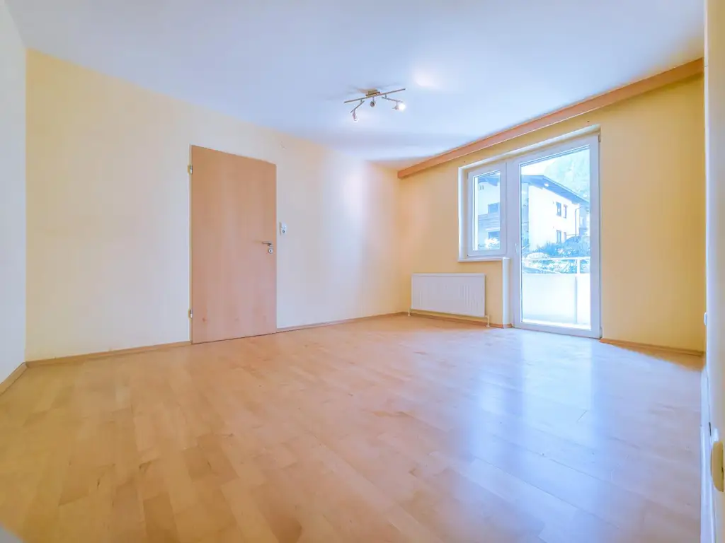 Gepflegte 2-Zimmer-Wohnung mit herrlichem Balkon in Aussichtslage in Fiecht!