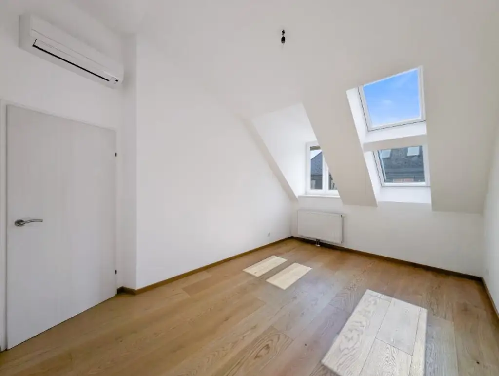 ++NEU++ Fantastische 3-Zimmer Dachgeschosswohnung mit großer Dachterrasse!