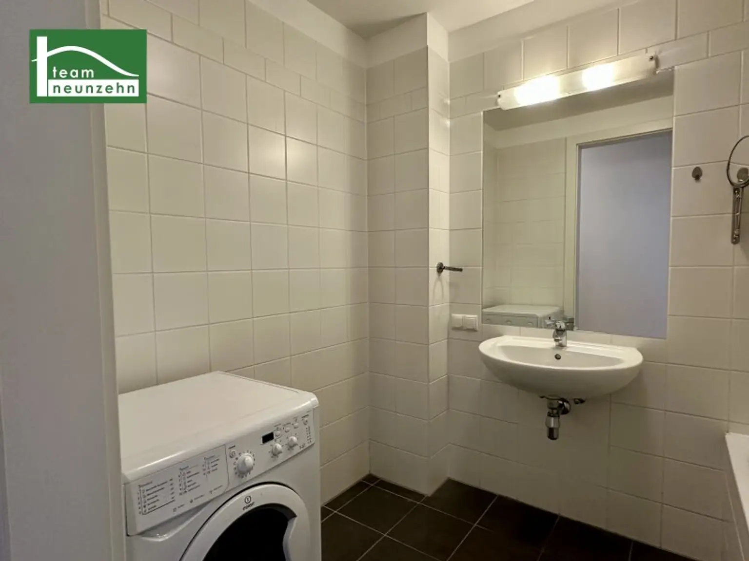 Helle 3-Zimmer Wohnung inkl. Loggia und Einbauküche - ab 01.09. beziehbar!