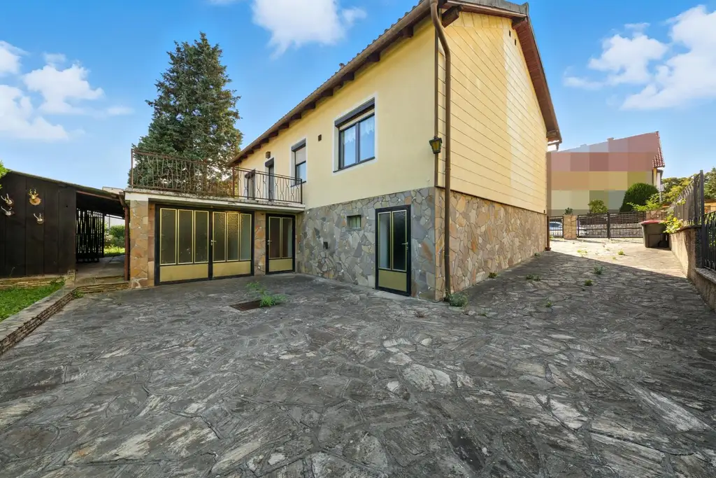 Ihr neues Zuhause: Einfamilienhaus mit vielseitigem Ausbaupotenzial in familienfreundlicher Stadtlage!