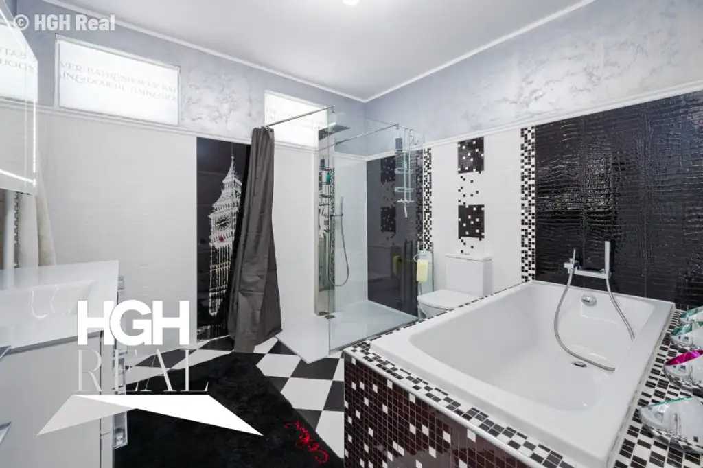 2405 Bad Deutsch-Altenburg Stilvoll wohnen - modernisiertes Einfamilienhaus im Bungalow-Stil inkl. Fitness- und Wellnessbereich