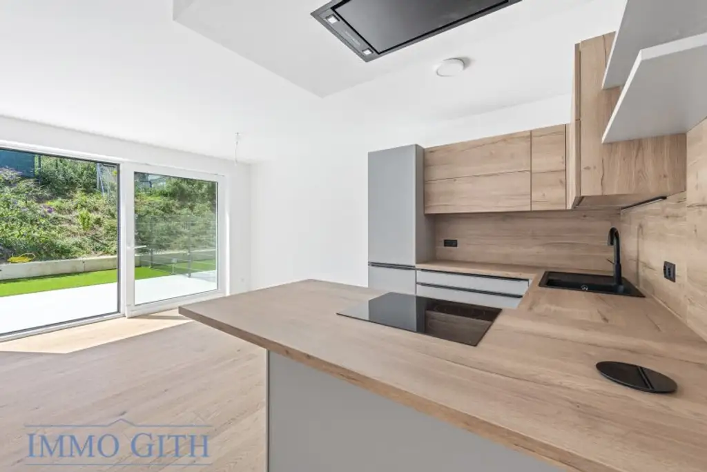 EXKLUSIVES TOWNHOUSE MIT GARTEN, PV-ANLAGE & DESIGNAUSSTATTUNG ZU KAUFEN – WIEN DIREKT VOR DER TÜR