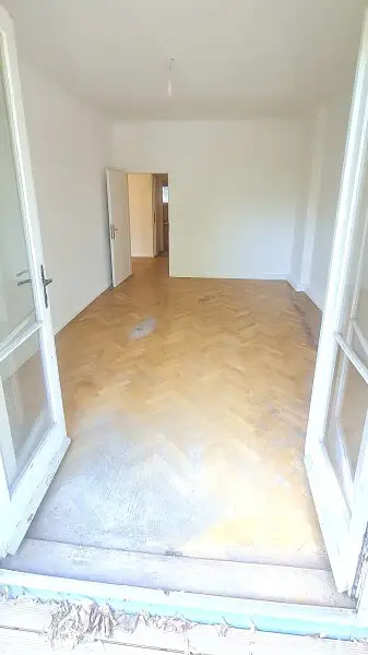 Altbauwohnung mit Balkon - Cottagelage nahe U4
