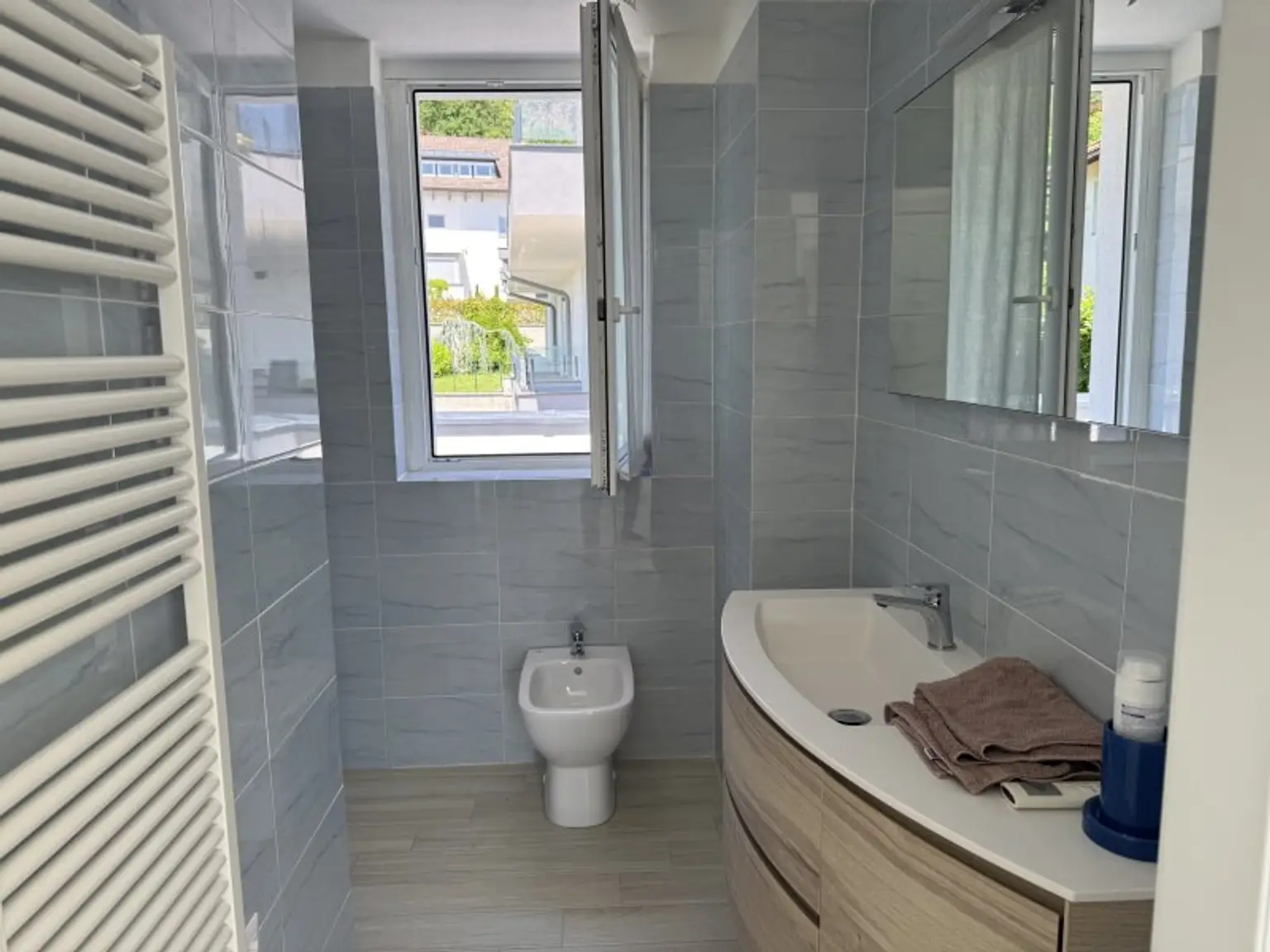 2-ZIMMER-WOHNUNG MIT PENTHOUSE-CHARAKTER IN PÖRTSCHACH AM WÖRTHERSEE – ERSTBEZUG