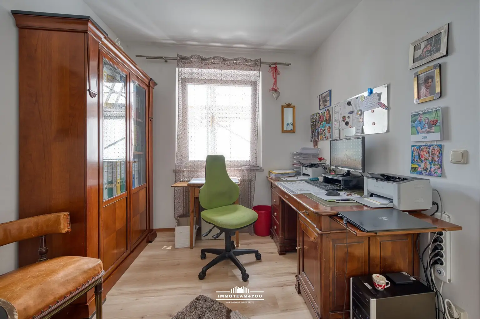 Kabinett_Kinderzimmer_Büro DSC_7433