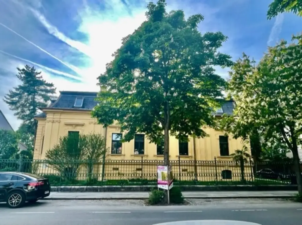 Majestätische VILLA mit 2 separaten WOHNEINHEITEN, Zusatz-Gebäude-ANLEGERWOHNUNG und herrlichen GARTEN-Grünruhe-OASE - absolutes Unikat - BADEN!