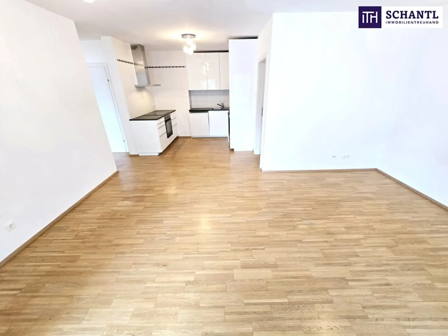 Ihre Wohlfühl-Oase in Best- und Ruhelage! Donauzentrum und Alte Donau um´s Eck! 3 ruhige Zimmer in Hoflage + Terrasse + Ideale öffentliche Anbindung! Jetzt zugreifen!