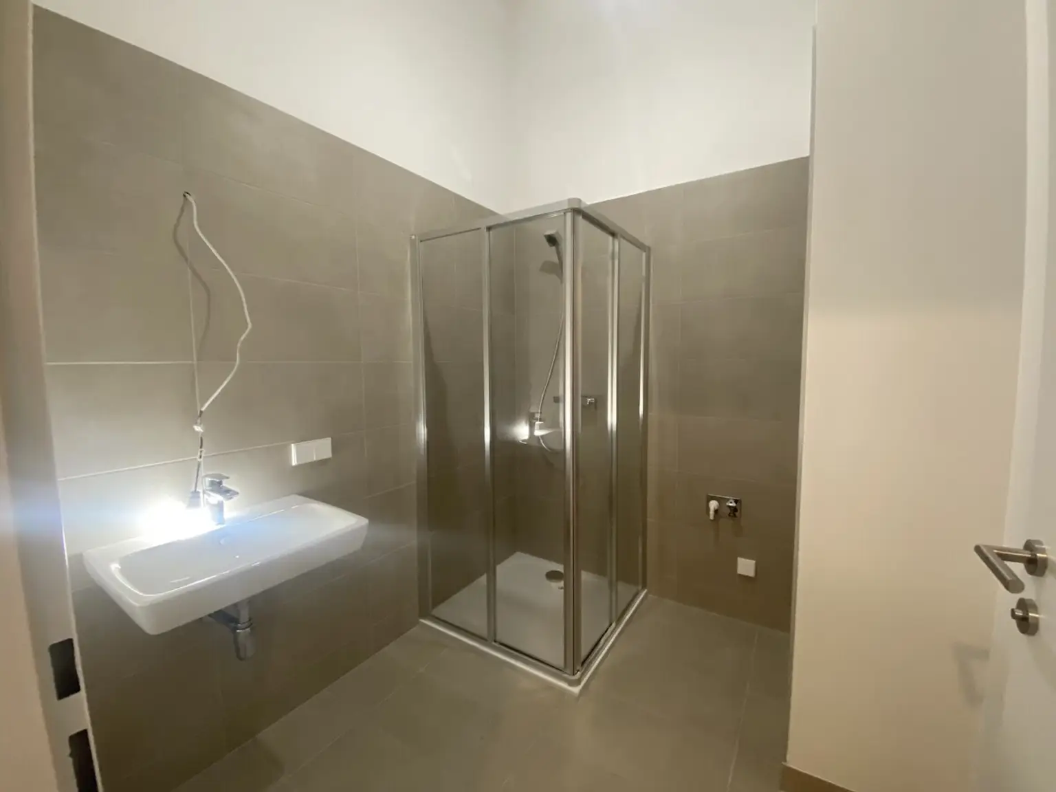 Badezimmer mit Dusche