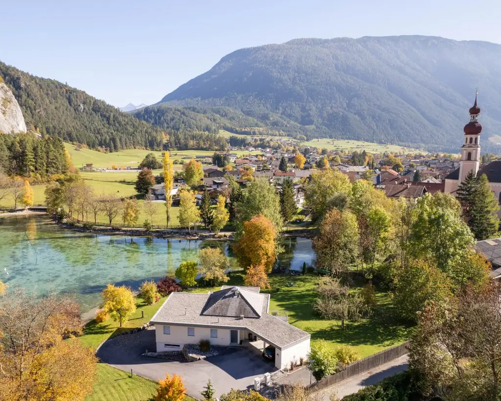 NEU!   Ein Haus am See - das besondere Juwel in ruhiger Bestlage