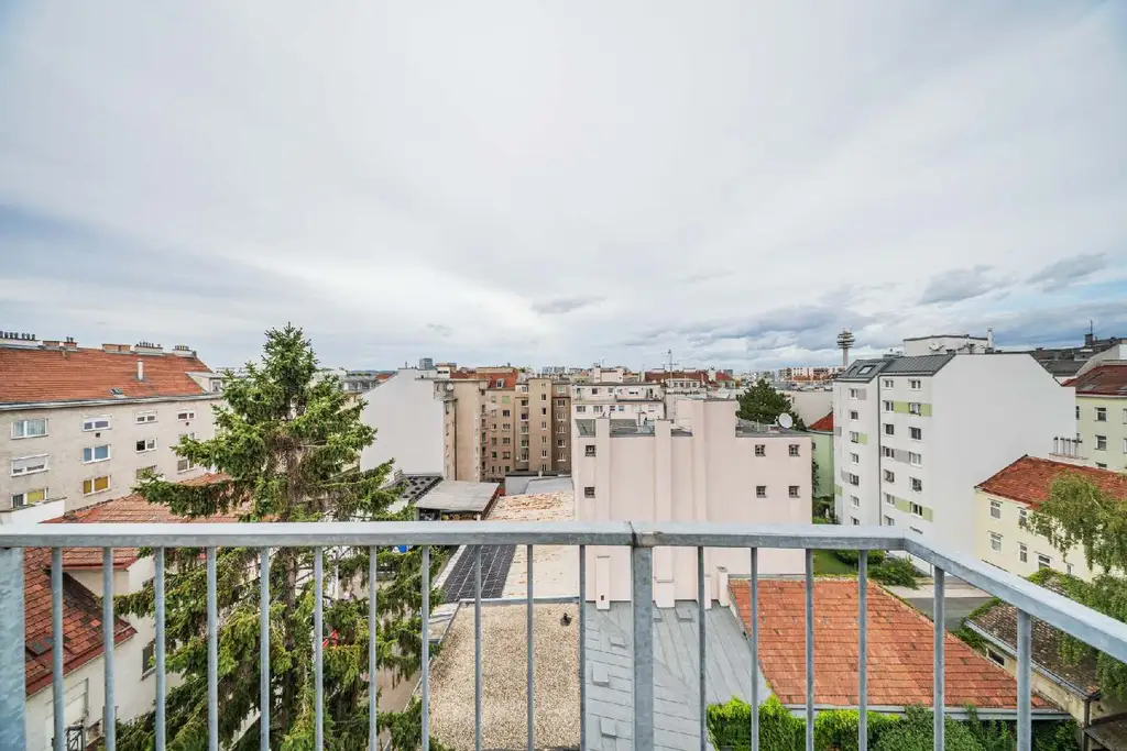 Gut aufgeteilte 2 Zimmerwohnung mit hofseitigem Balkon
