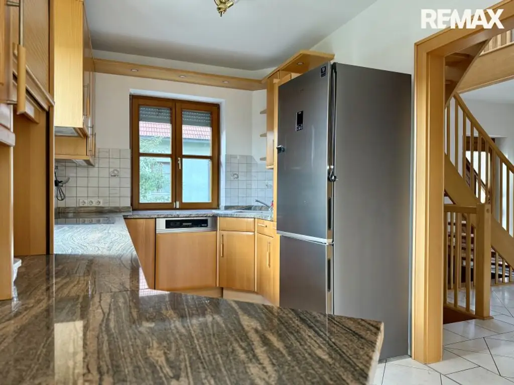 Seenahe Lage mit Badeplatz – Einfamilienhaus am Schloßsee (2. Reihe) inkl. Seezugang, ca. 125 m² Wfl.