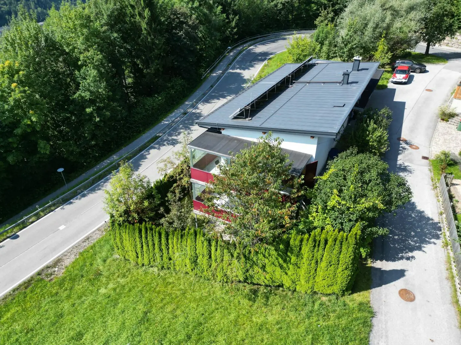 „Drei-Klang“ – Exklusives Wohnen mit 3 Wohneinheiten in Hanglage von St. Veit!
