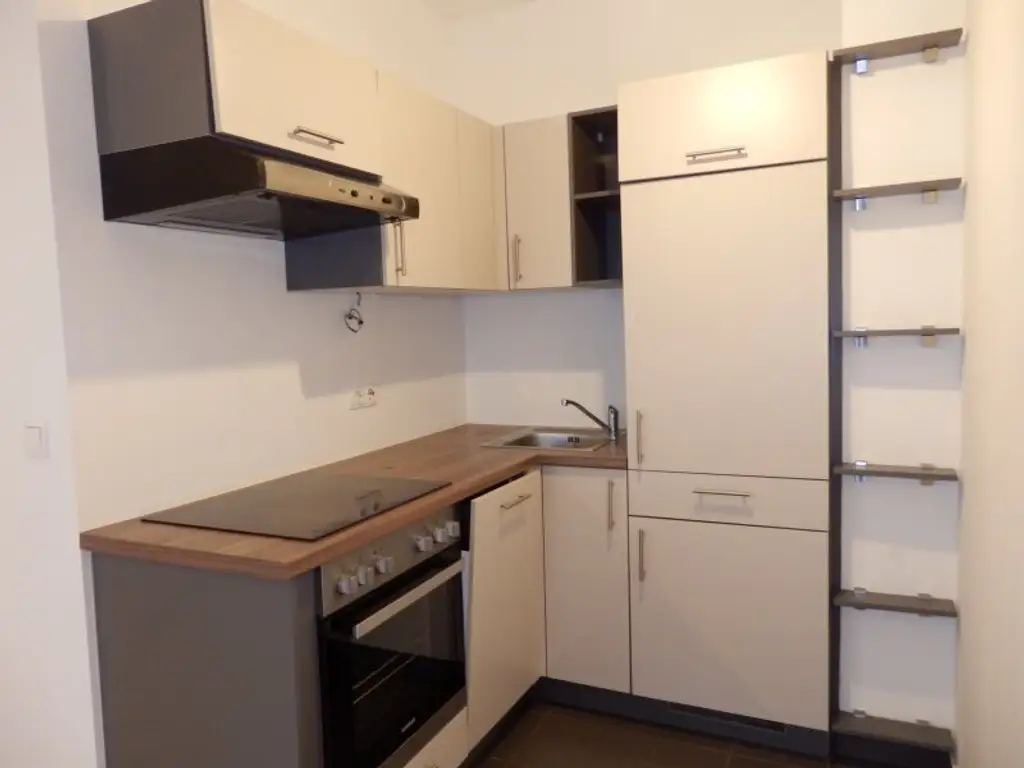 FEINE 2 Zimmer NB Wohnung, GENIALE AUFTEILUNG